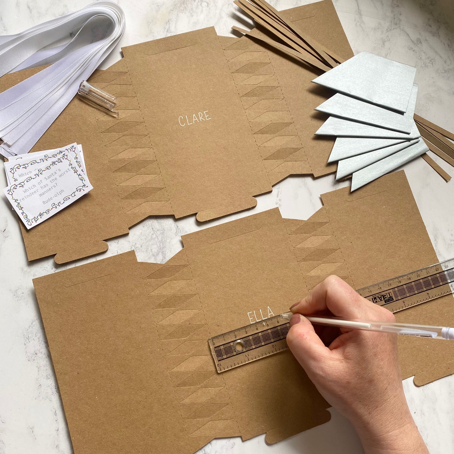 Kraft Christmas Cracker Craft Kit