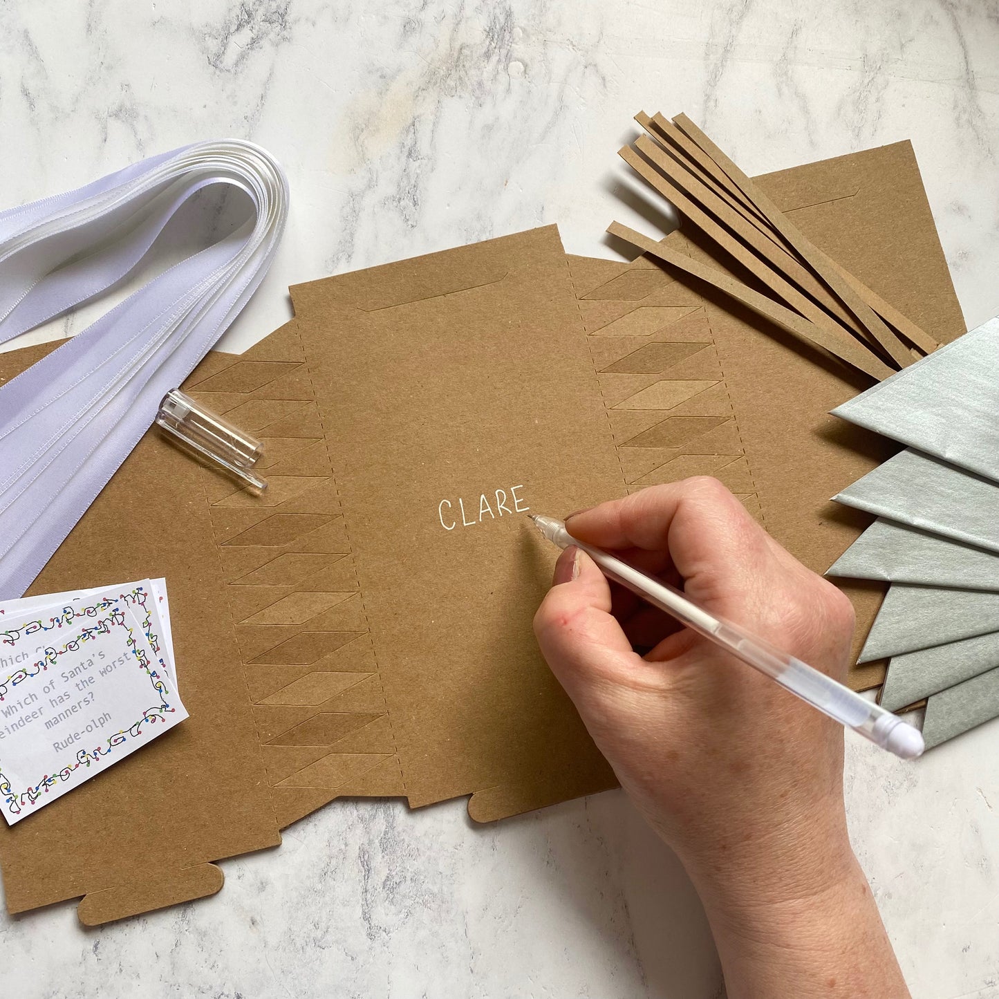 Kraft Christmas Cracker Craft Kit
