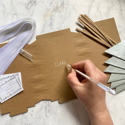 Kraft Christmas Cracker Craft Kit