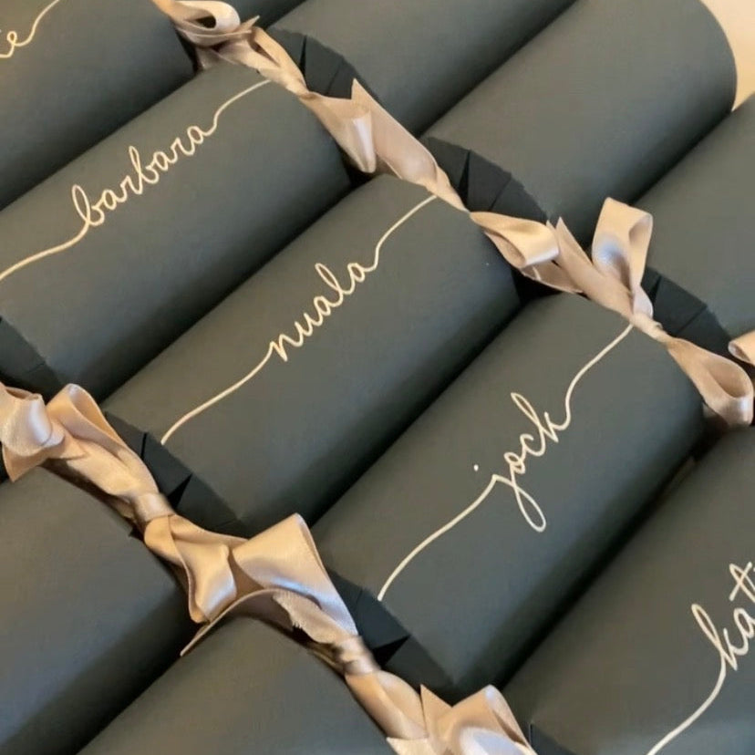 Dark Green Personalised Christmas Crackers – Handwritten, Ready-Made, Luxury Eco-Friendly Table Decor